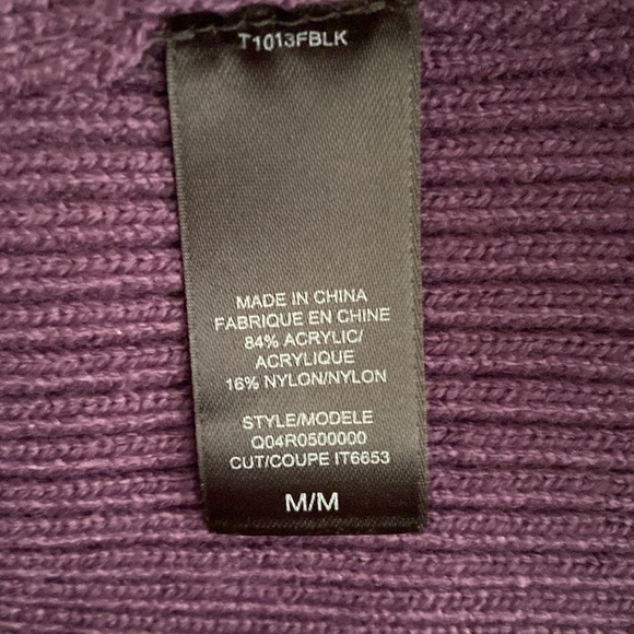 Guess knitted blouse. Never worn but no tag. Size M - Picture 5 of 9